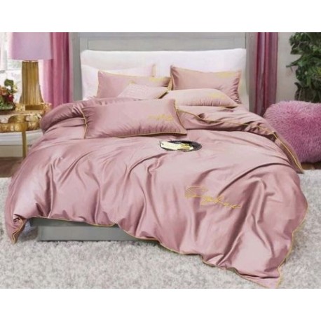 Třídílná sada ložního povlečení z mikrovlákna 160x200 cm v růžové barvě